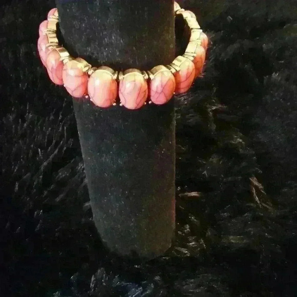 Plunder marble coral magnetic closure bracelet - Picture 2 of 2